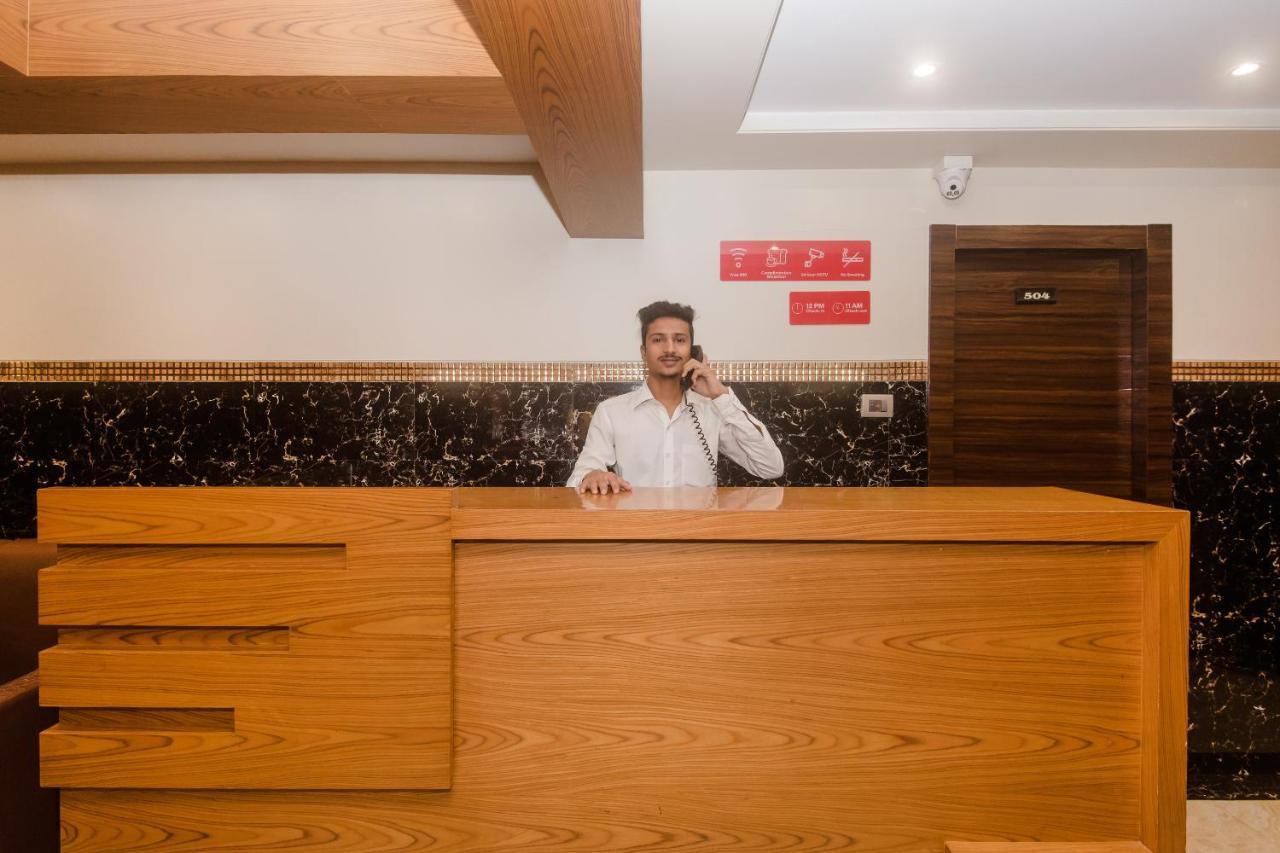 Vaccinated Staff - Oyo 22055 Dadar Residency Otel Mumbai Dış mekan fotoğraf